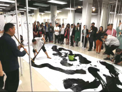 ＂都市寓言＂藝術(shù)展開(kāi)幕 吁都市綠色發(fā)展